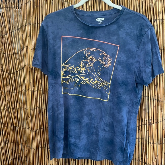 Old Navy T-Shirt - Picture 1 of 2
